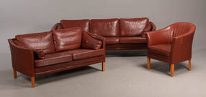 Mogens Hansen. Tre-pers. sofa, to-pers. sofa samt lænestol 3