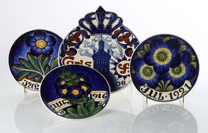 Aluminia tre jule platter og en Carlsberg platte