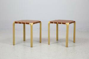 ALVAR AALTO, pallar, ett par, Y61, Artek, 1900-talets mitt