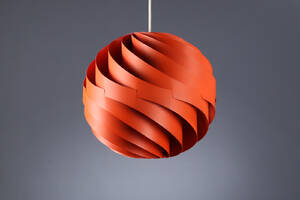Louis Weisdorff for Lyfa. Turbo pendel af orangelakeret metal