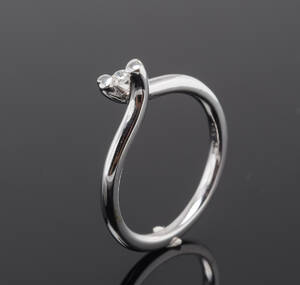 Solitaire brillantring, ca. 0.05 ct. 14 kt. hvidguld, str. 56