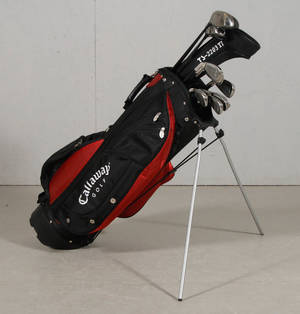 Golfbag med Callaway golfklubbor herr höger