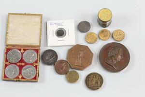 PARTI med äldre mynt, medaljer och jetonger, bl.a. Storbritannien, Nürnberg