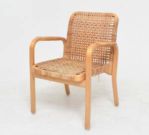 Karmstol, modell 45, Alvar Aalto.