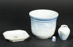 Royal Copenhagen Kgl. P. Bing Grøndahl m.m. Samling urtepotteskjuler m.m. 4