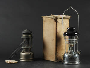 Tilley Lamps X. 246 og Tilley Primus. 2