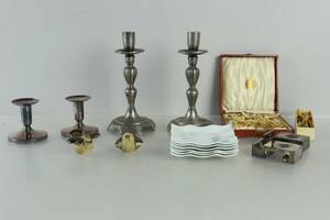 JOSEPH SIMON, figuriner, 2 st, samt parti med bl.a. fat, ljusstakar, kaffeskedar