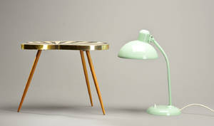 Christian Dell. Kaiser Idell. Bordlampe, model 6556 samt lille nyreformet bord 2