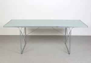 NIELS GAMMELGAARD, MATBORD