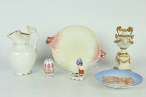 PARTI med figuriner, fat, kanna, tallrik, 18001900-tal