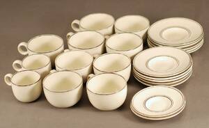 STIG LINDBERG BIRKA GUSTAVSBERG, 9 ST KAFFEKOPPAR 10 ST FAT, SAMT 2 ST MOCCAKOPPAR MED FAT