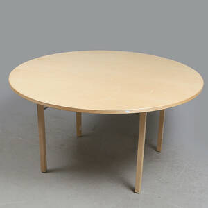 RUNT MATBORD, Fanerad lönn, Diameter 140 cm.
