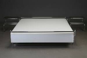 Bruno Mathsson. Sengestel model Ulla. Dux boxmadras model 1001, fast