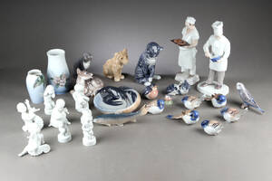 Royal Copenhagen. Bing Grøndahl. Samling figurer af porcelæn 28