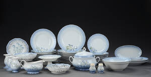 Christineholm Porcelaine, Kaj Beckman. Spisestel af porcelæn 58