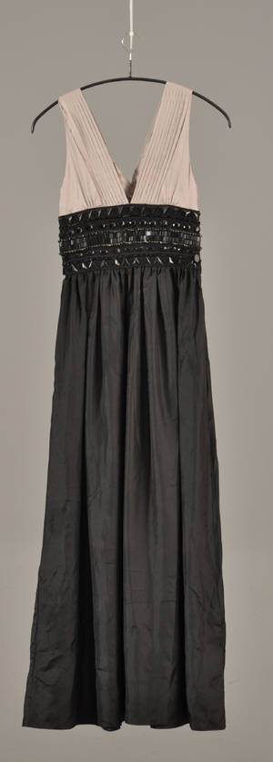 Day Birger et Mikkelsen Daily Couture Night Addition -gallakjole i silke med sten. Str. 36.