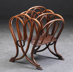 Thonet, avisholder af bøgetræ, ca. 1900