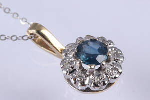 Safir- og diamant-rosetvedhæng af 14 kt. guld og hvidguld