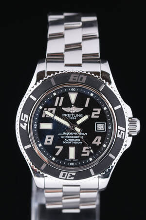Breitling Superocean 42. Herrearmbåndsur af stål fra 2012
