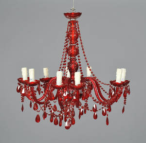 Lysekrone af rødt glas, 1900-tallets 2. halvdel