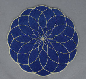 Ingrid Külper, Mattahari, handtuftad matta, Lotus, 90 cm