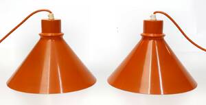 Et par retro pendler af lakeret aluminium2