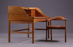 Andreas Hansen. Skrivebord af oregon pine Armstol Form 75, Galten 2