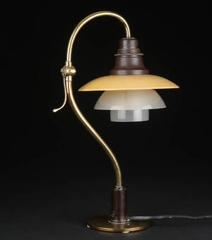 Poul Henningsen. Spørgsmålstegnet bordlampe, 1930erne