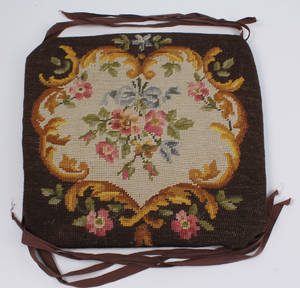 Broderade stolsitsar