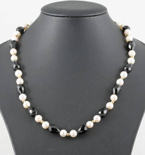 Black onyx drop necklace with fresh water pearls