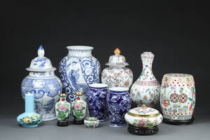 Kinesisk porcelæn fra 19002000-tallet 12