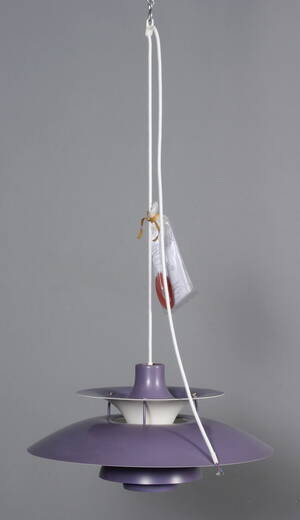 Poul Henningsen. PH 5 pendel, lilla.
