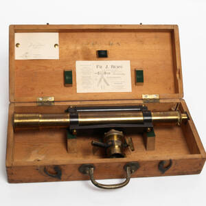 ANTIKT AVVÄGNINGSINSTRUMENT, mässing F.J. Berg Stockholm