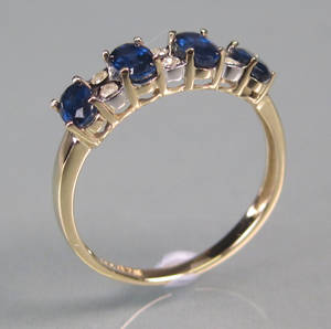 Safir- og diamantring